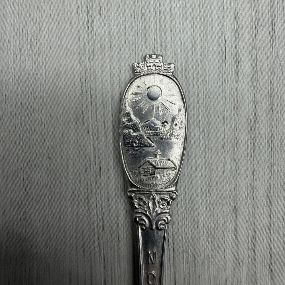 Norge Norway Souvenir Spoon Bardufoss Landscape Finial Vintage